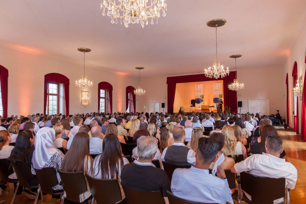 Freisprechungsfeier 2017 Mainz Der gefüllte Forstersaal im Kurfürstlichen Schloss