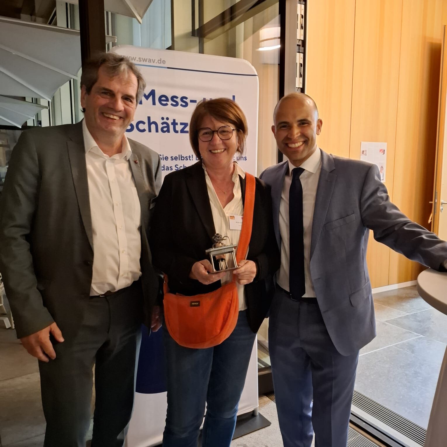 Peter Kupczyk, Anja Schäfer (UVH) und Andreas Unger (Geschäftsführer UVH). (Bild: SWAV)